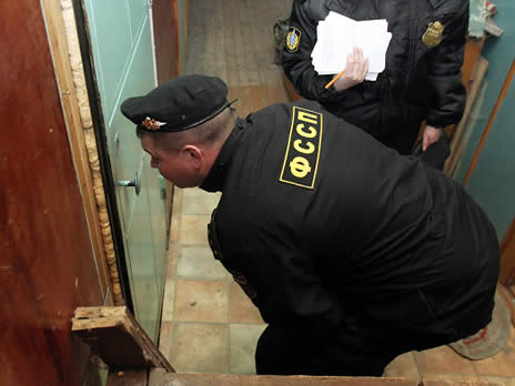 Доступ в квартиру судебных приставов